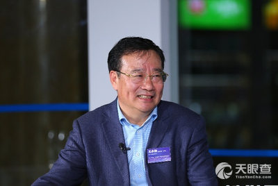 许氏父子已霸占首富宝座多年 莱芜,古称"嬴,牟",别名凤城,为山东省原